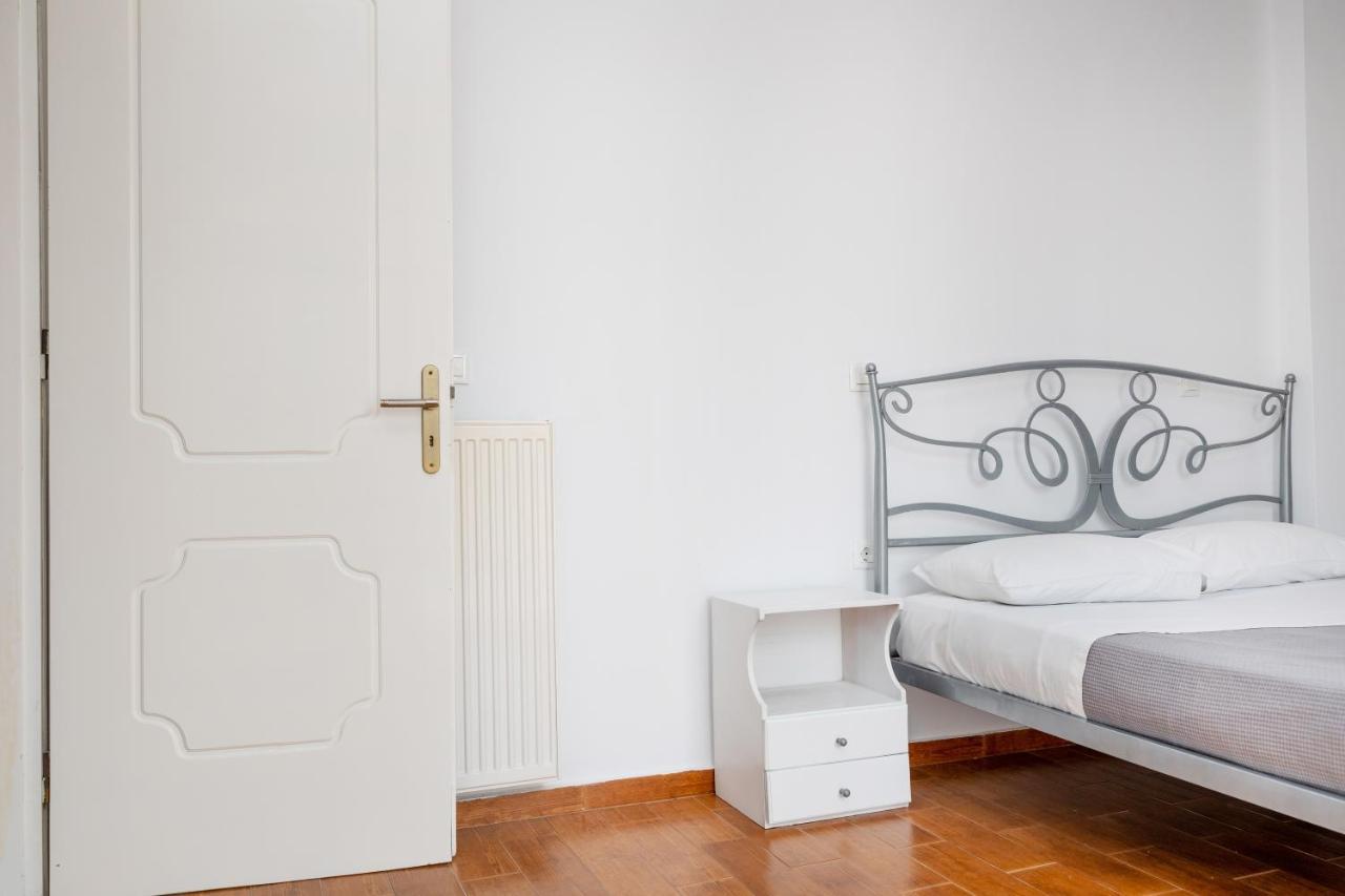 Depis Economy Apartments Naxos City ภายนอก รูปภาพ