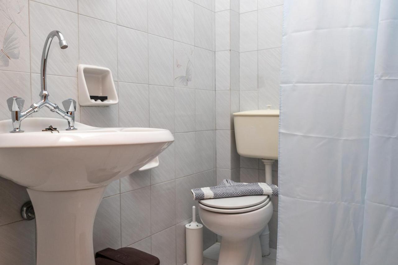 Depis Economy Apartments Naxos City ภายนอก รูปภาพ