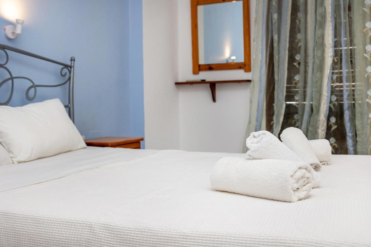 Depis Economy Apartments Naxos City ภายนอก รูปภาพ
