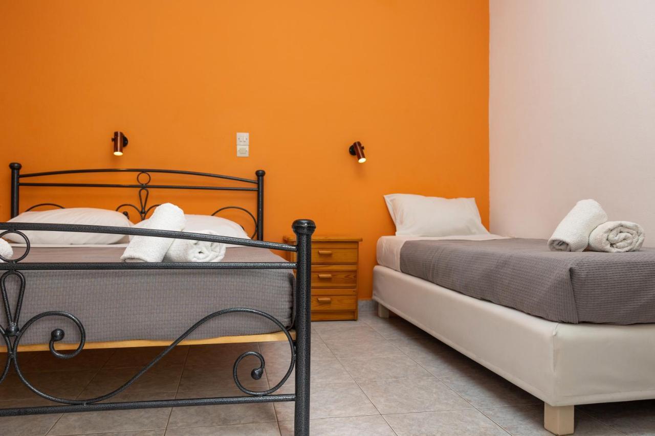 Depis Economy Apartments Naxos City ภายนอก รูปภาพ
