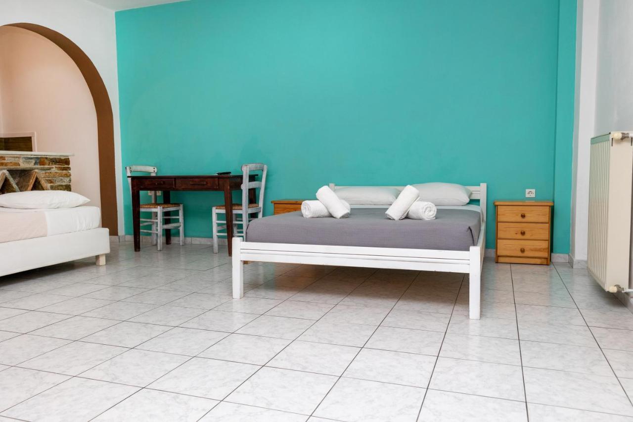 Depis Economy Apartments Naxos City ภายนอก รูปภาพ