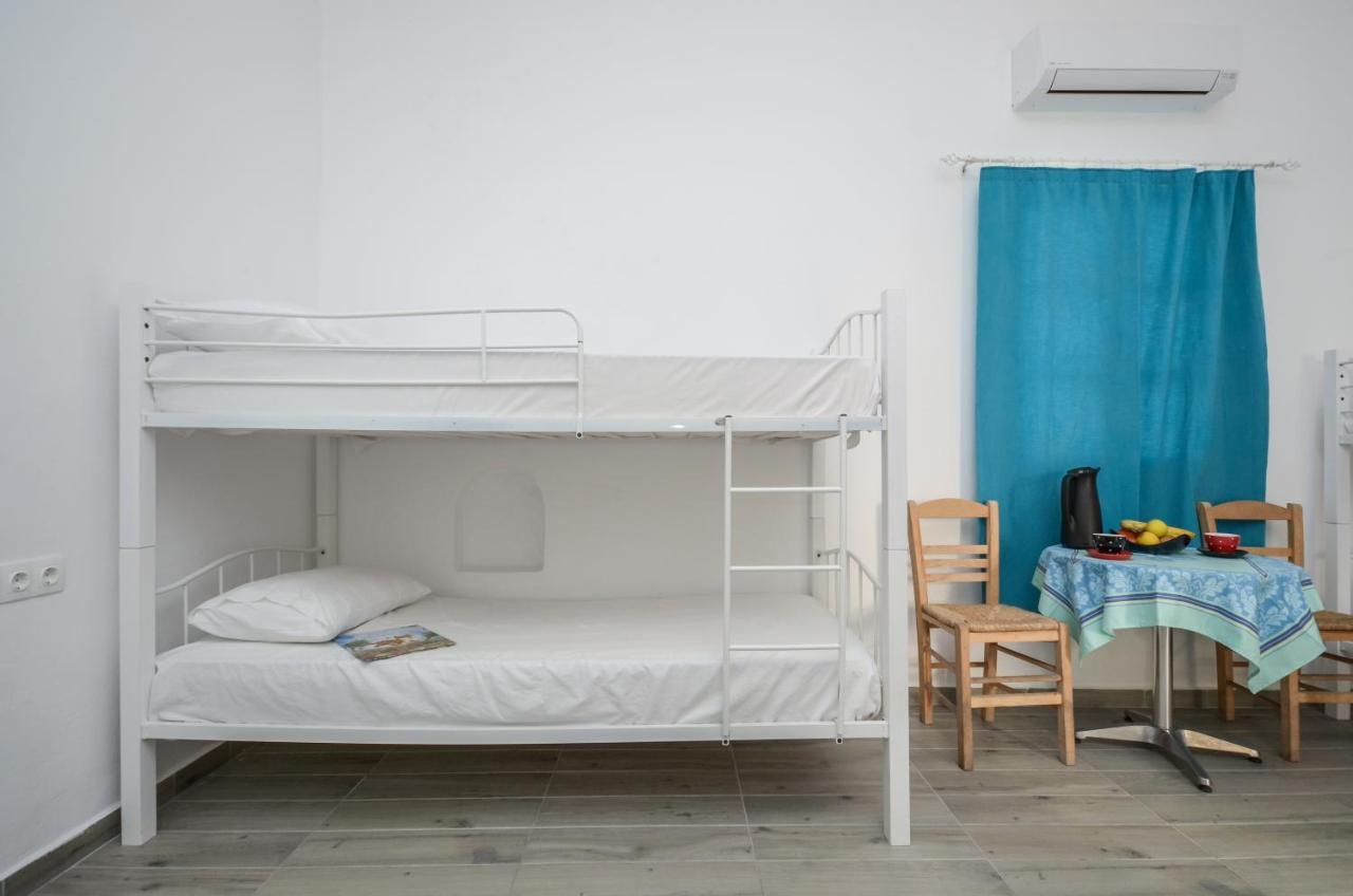 Depis Economy Apartments Naxos City ภายนอก รูปภาพ